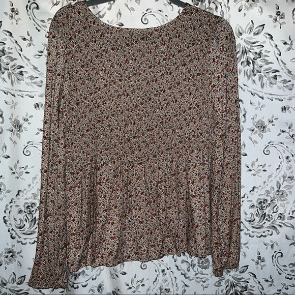 Like New long Sleeve Top - Picture 4 of 4